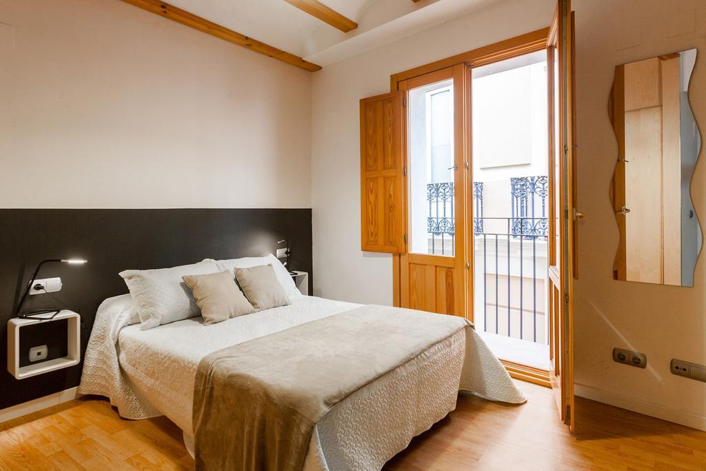 Like Apartments Lonja Valencia Exterior foto