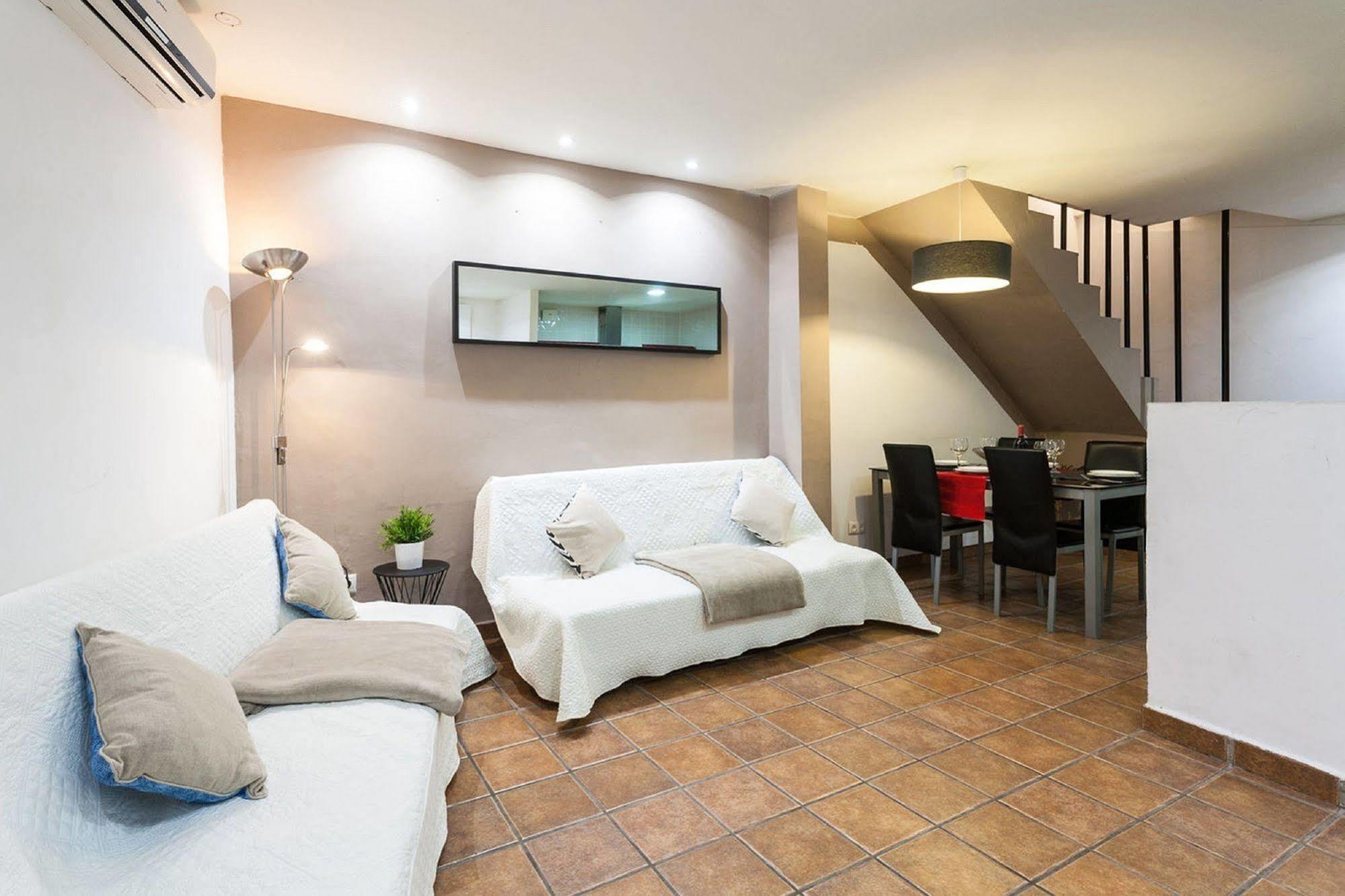 Like Apartments Lonja Valencia Exterior foto